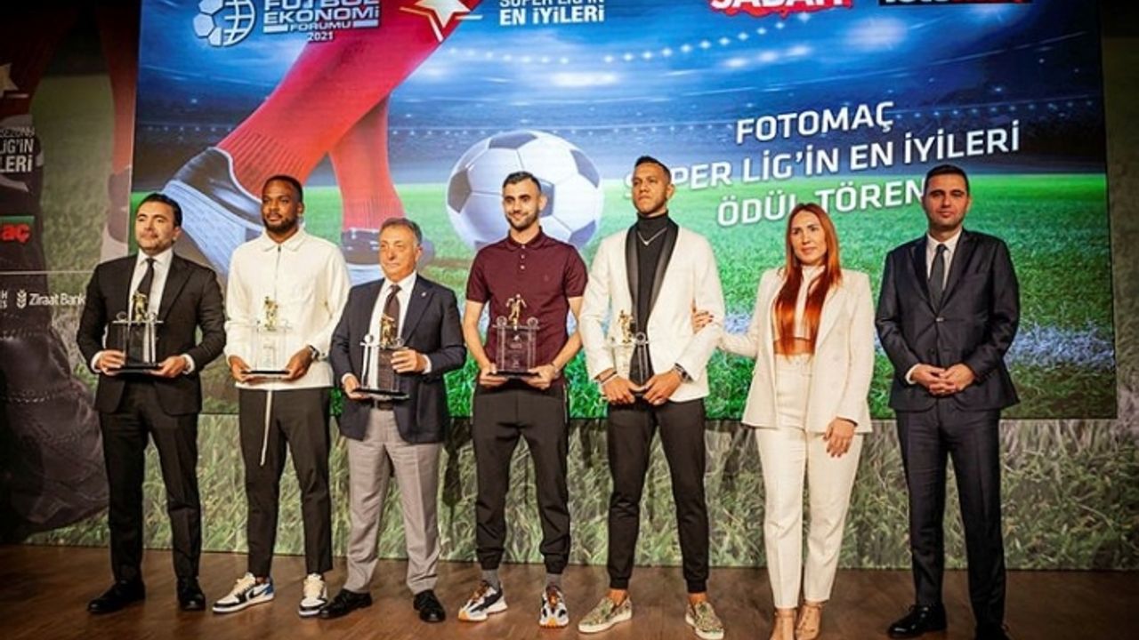 Süper Lig'de sezonun en iyileri seçildi! İşte ödül alan isimler...