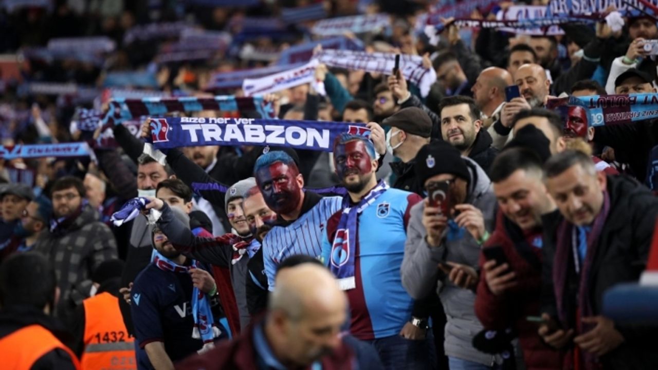 Trabzonspor'un şampiyonluğuna 1 puan yetiyor! Biletleri ise karaborsaya düşerek rekor fiyata satılıyor!