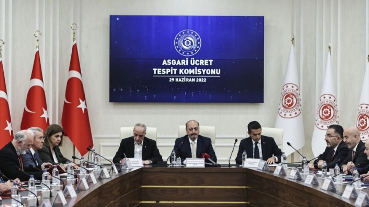 Asgari ücret maratonu başlıyor! 2023 Asgari ücret zammı ne kadar olacak? İşte masadaki rakamlar…