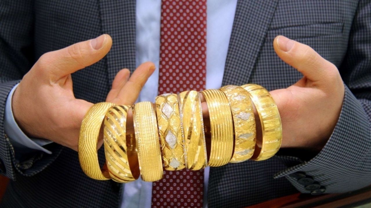 Altın rekor kıracak! İslam Memiş'ten Altın fiyatları için flaş tahmin