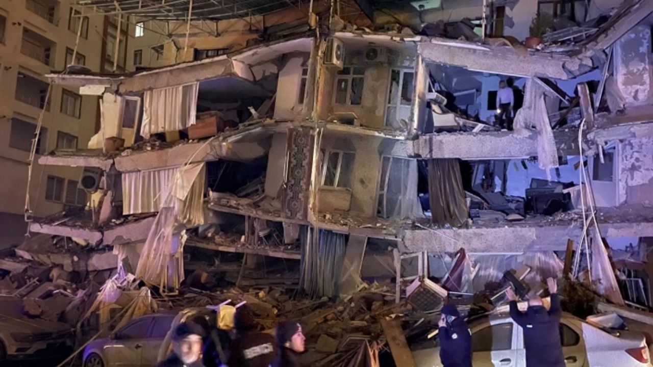 Cumhurbaşkanlığına ait 2 uçak deprem bölgesi için tahsis edildi!