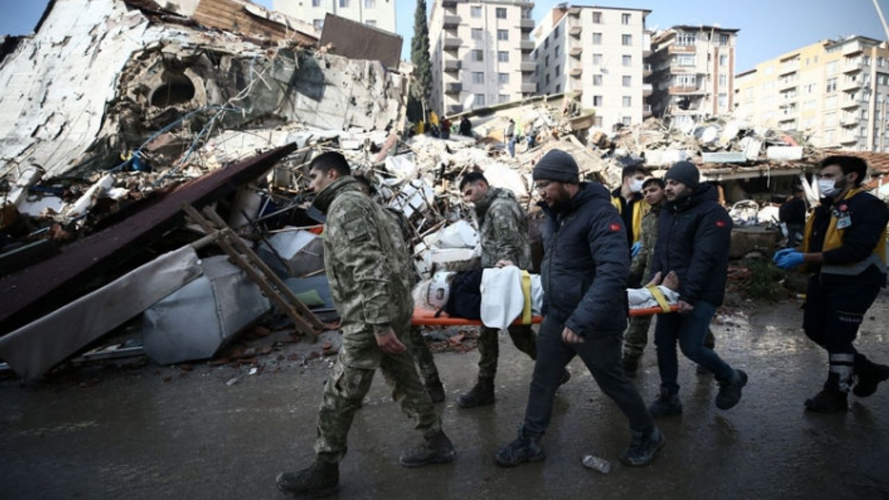Gaziantep'te kolonları kesilen Coşkun Apartmanı 50 kişiye mezar oldu!
