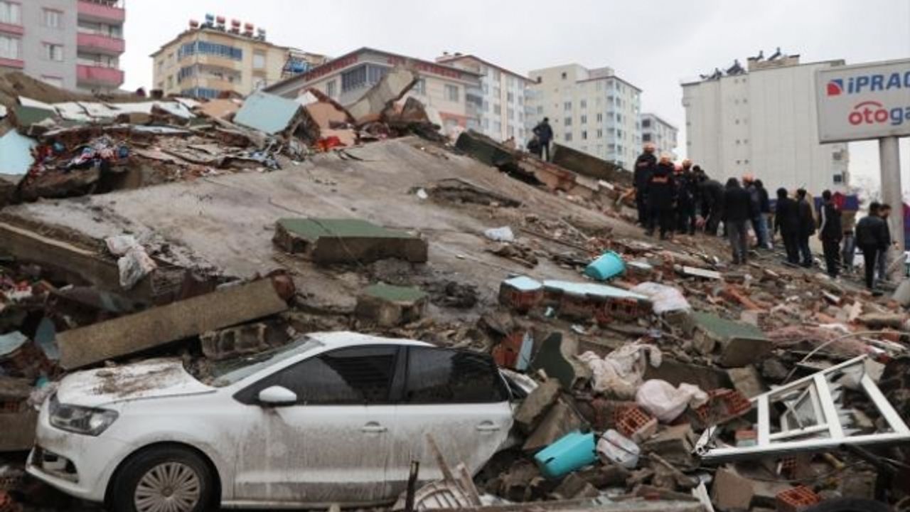 Son Dakika: 7.7'lik depremin ardından bölgede 7.6 şiddetinde bir deprem daha! Van ve birçok ilden de hissedildi