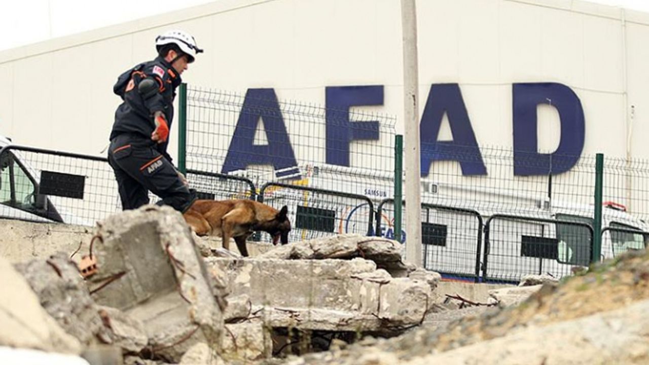 Türkiye ayakta: 9 şehrin AFAD acil durum iletişim numaraları