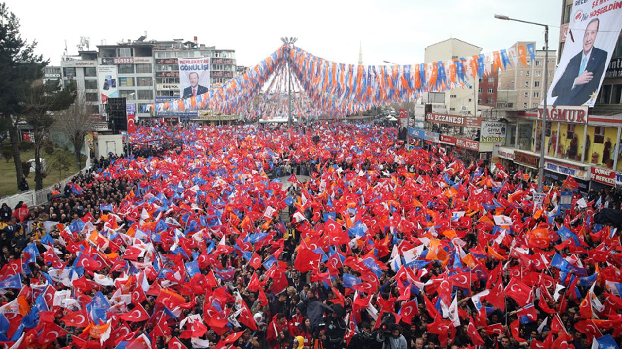 Cumhurbaşkanı Erdoğan Van’da mitinge katılanların sayısını açıkladı!