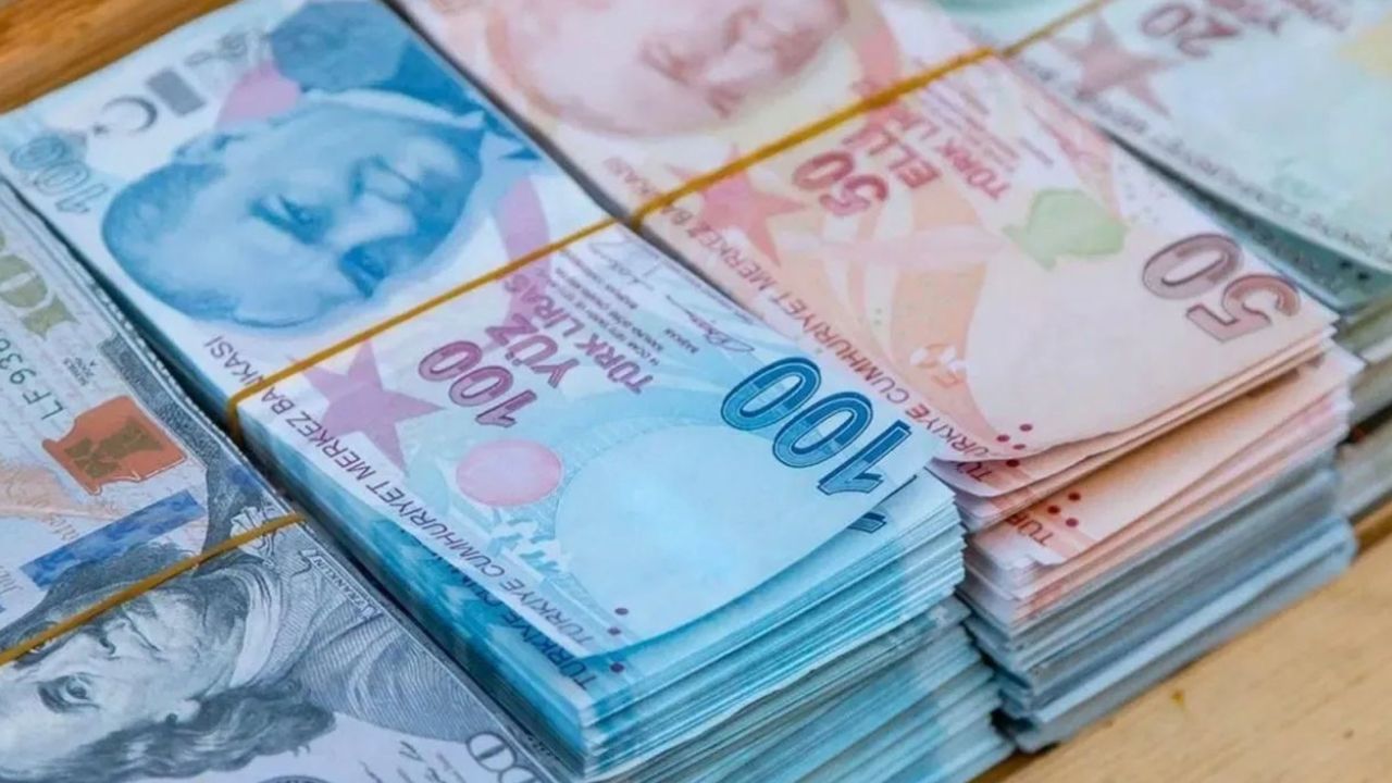 Cumhurbaşkanı Erdoğan açıkladı: En düşük memur maaşı 22 bin lirayı bulacak