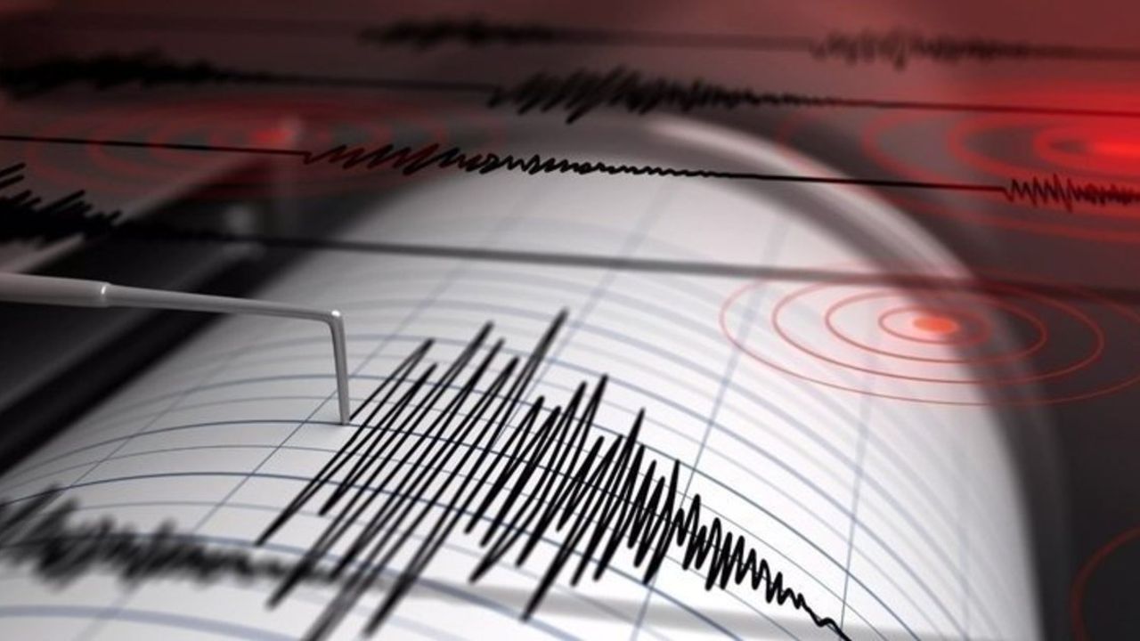 Türkiye-İran sınırında şiddetli deprem! Van, Ağrı ve Iğdır'da hissedildi