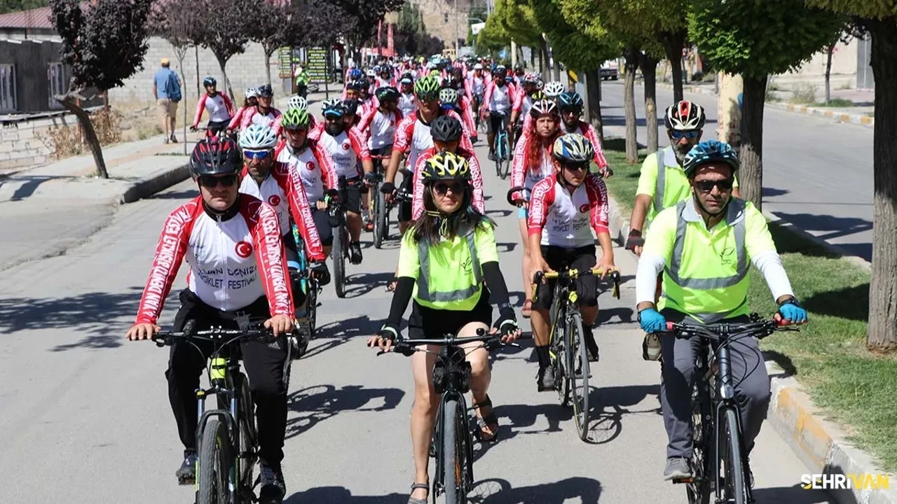 Vangölü aktivistleri ile Pedalşör Bisiklet Grubu güç birleştiriyor!
