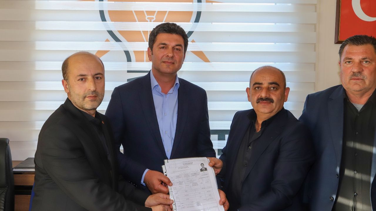 Cevdet Kurşunluoğlu, Gürpınar belediye başkanlığı için aday adayı oldu!