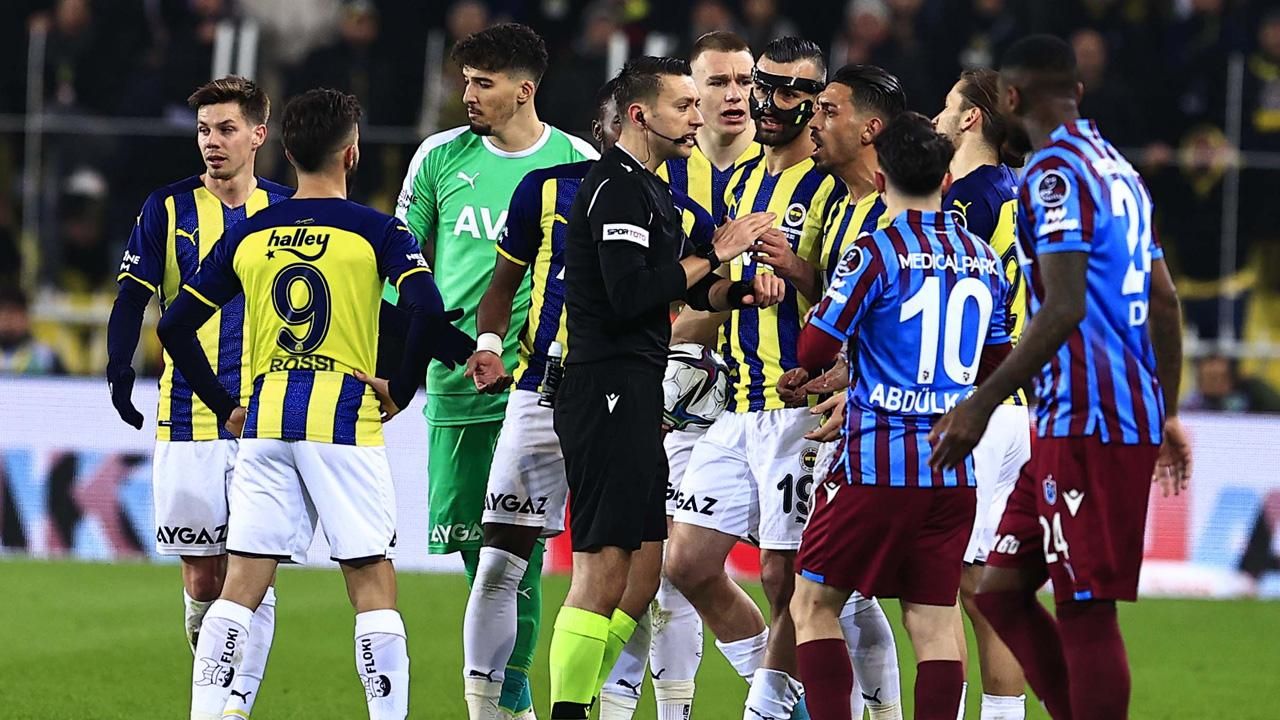 Fenerbahçe-Trabzonspor maçının hakemi belli oldu!