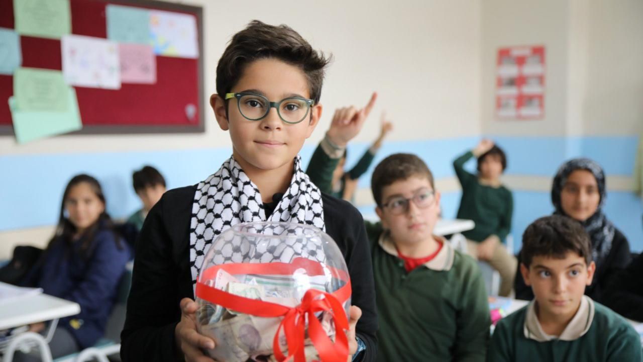 Vanlı öğrencilerden Gazzeli çocuklar için iç ısıtan hareket!