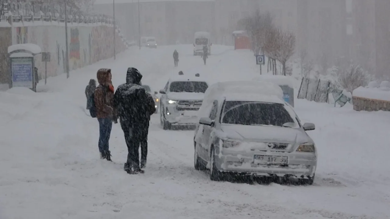 Van’da kar yağışı kaç gün etkili olacak? Meteoroloji açıkladı!