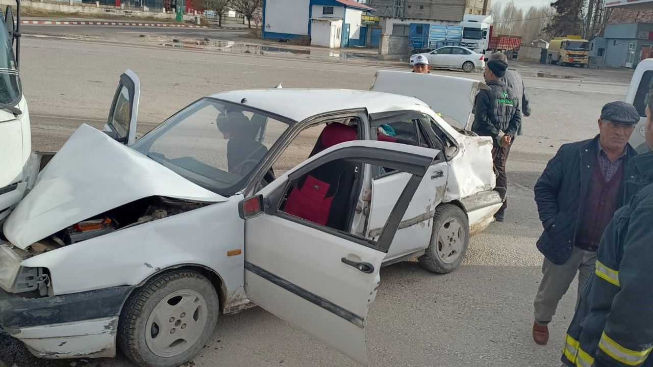 Van’da zincirleme trafik kazası, 2 kişi yaralandı!