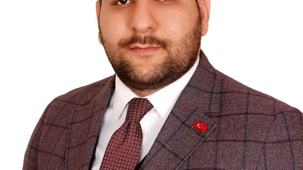 AK Parti Van İl Gençlik Kolları Başkanı Muhammed Çalağan'dan yeni yıl mesajı!