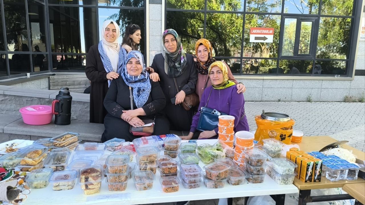 Vanlı kadınlardan Gazze için 'Gönül Köprüsü'