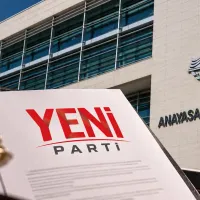 SİYASET