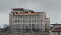 Şiddetli fırtına Van’ı yıkıp geçti: İşte fırtınanın yarattığı hasar…