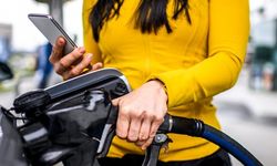 Araç sahipleri dikkat! Motorine kallavi bir zam daha geldi! İşte güncel akaryakıt fiyatları...