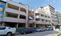 2011 depreminden ders çıkarılmadı! Van hasarlı Bina dolu