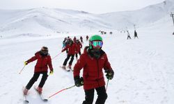 Van Abalı Kayak Merkezi'nde kayak sezonu açıldı!