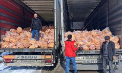 Van’dan deprem bölgesine 2 tır ekmek gönderildi!