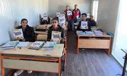 Van’dan deprem bölgesindeki öğrencilere kaynak kitap desteği!