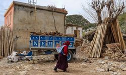 Depremde 35 evin yıkıldığı köy taşınıyor