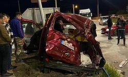 3 aracın karıştığı zincirleme kazada 2 kişi hayatını kaybetti!