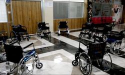 Başkan Akman’dan özel bireylere tekerlekli sandalye desteği!