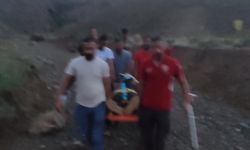 Erek Dağı’nda kayalıklardan düşerek yaralanan kişi kurtarıldı