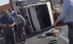 Van’da kamyon ile kamyonet çarpıştı: 1 yaralı!