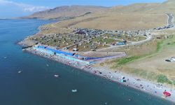 Mavi Bayraklı Van Gölü için koruma ve sahiplenme çağrısı