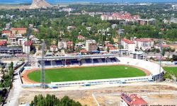 İki bakanlıktan Vanspor stadı ile ilgili flaş karar: O tribün devre arasına kadar kapatıldı!