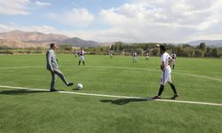 Gürpınar Belediyesi Geleneksel futbol turnuvası başladı