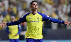 İran yasalarına göre, Cristiano Ronaldo'ya 99 kırbaç cezası verildi