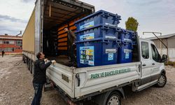 Van Büyükşehir Belediyesi'nden 13 ilçeye plastik çöp konteyneri