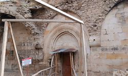 Van’daki tarihi kilise yıkılma tehlikesiyle karşı karşıya!