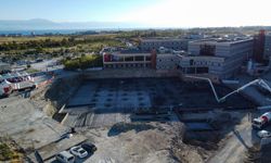 Başhekim Karaman tarih verdi: Van YYÜ yeni acil servis binasının açılıyor