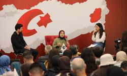 Yazar Yıldız Ramazanoğlu'nun Van’daki programına yoğun ilgi!