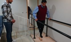 Vanlı Amcan’dan bacağı kesilen vatandaşa protez bacak