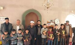 Özalp'ta yılın son günü cami-çocuk buluşması etkinliği düzenlendi