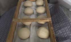 Van'da geleneksel ekşi maya ile ekmek üretimi