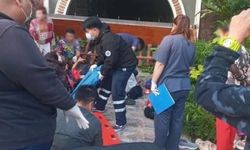 Poz verdikleri sırada balkon çöktü: 13 kişi…