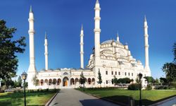 Adana Sabancı Merkez Camii'nin şifreleri | TIKLA İZLE