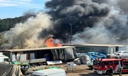 Son dakika! Otopark ’ta yangın: Alevler araçlara sıçradı!