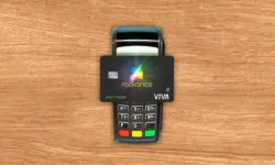 Yeni Nesil OLED Ekranlı Kredi Kartı Tanıtıldı