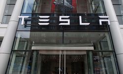 Tesla, giga fabrikasında çalışanlarını işten çıkarmayı planlıyor
