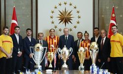 Cumhurbaşkanı Erdoğan Galatasaray Spor Kulübü'nü kabul etti