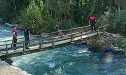 Van'da bir boğulma vakası daha: Dereye düşen çocuğunu kurtaran baba boğuldu!