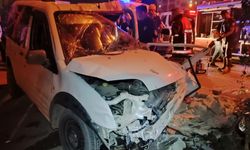 Van'da otomobil takla attı: 2 yaralı
